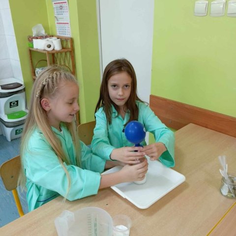 b_1024_768_0_00_images_2023_2024_Chmurka_Warsztaty_EKOSKOP_402615611_805943821333568_6869912597898775837_n